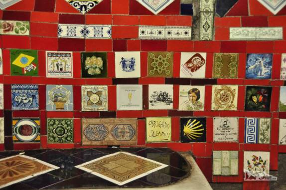 Arte na Escadaria do Selaron, ponto turístico de Santa Tereza, no Rio de Janeiro